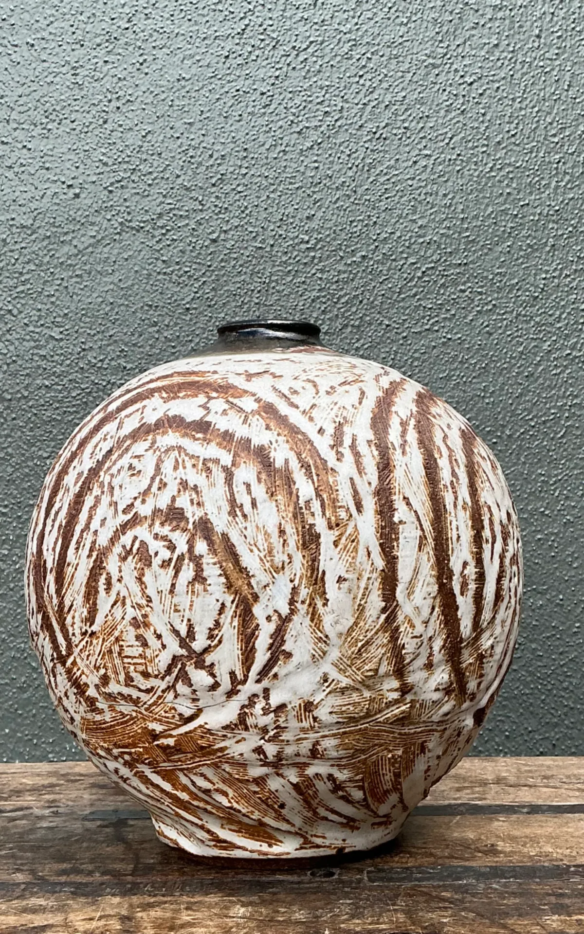 Vintage Abstract Ceramic Vessel — additional photo 4