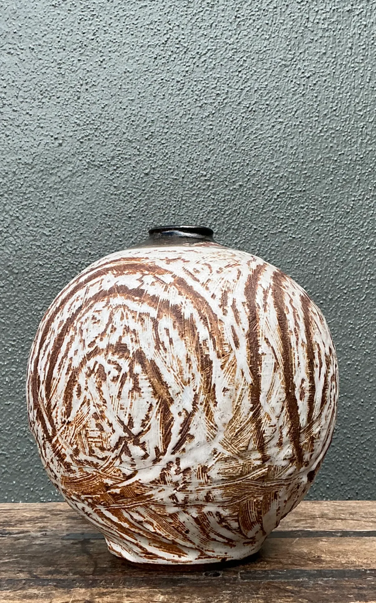 Vintage Abstract Ceramic Vessel — additional photo 6