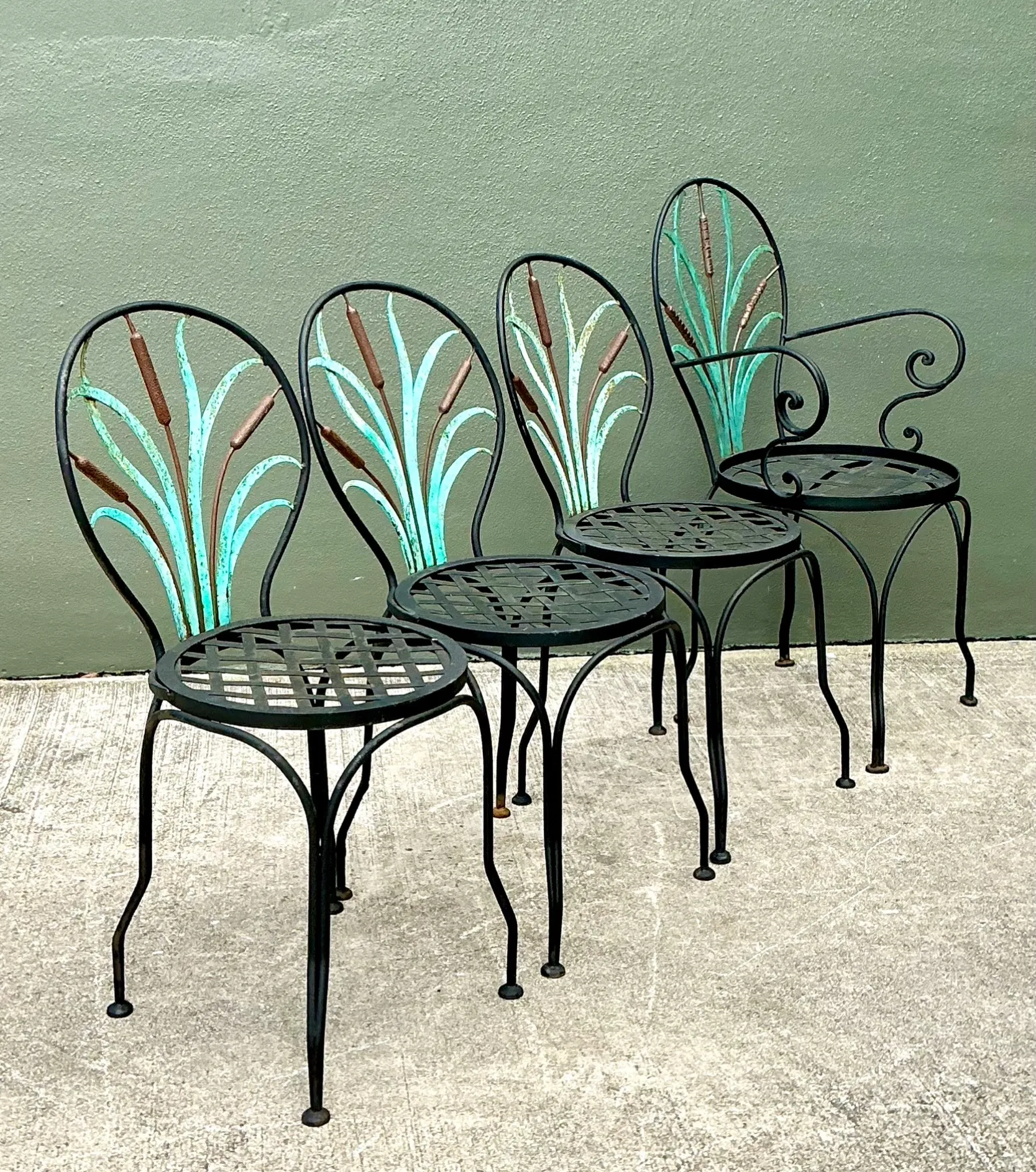 Vintage Cast Aluminum Cat Tail Dining Table Set of 5 — additional photo 5