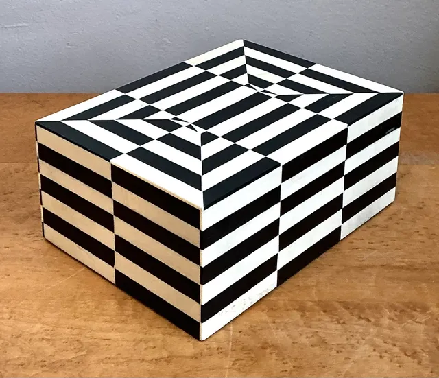 Vintage Black and White Bone Box — additional photo 7