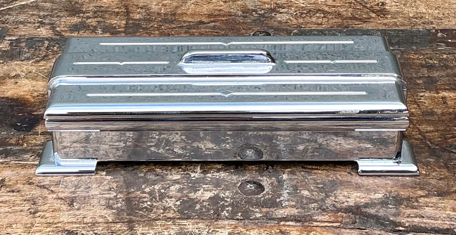 Vintage Deco Metal Lidded Box — additional photo 1