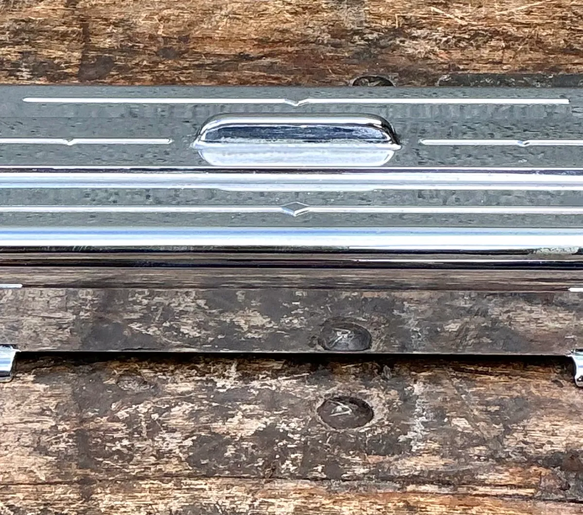 Vintage Deco Metal Lidded Box — additional photo 3