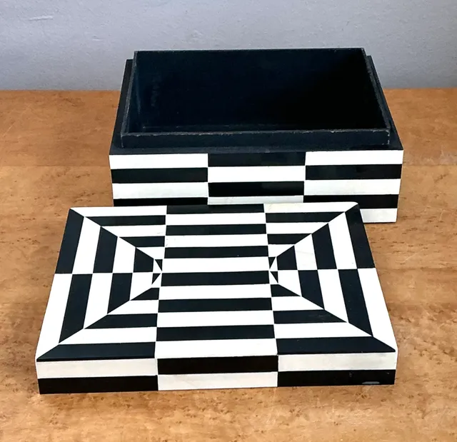 Vintage Black and White Bone Box — additional photo 8