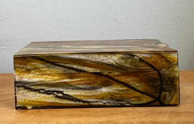 Vintage Abstract Resin Box — additional photo 1