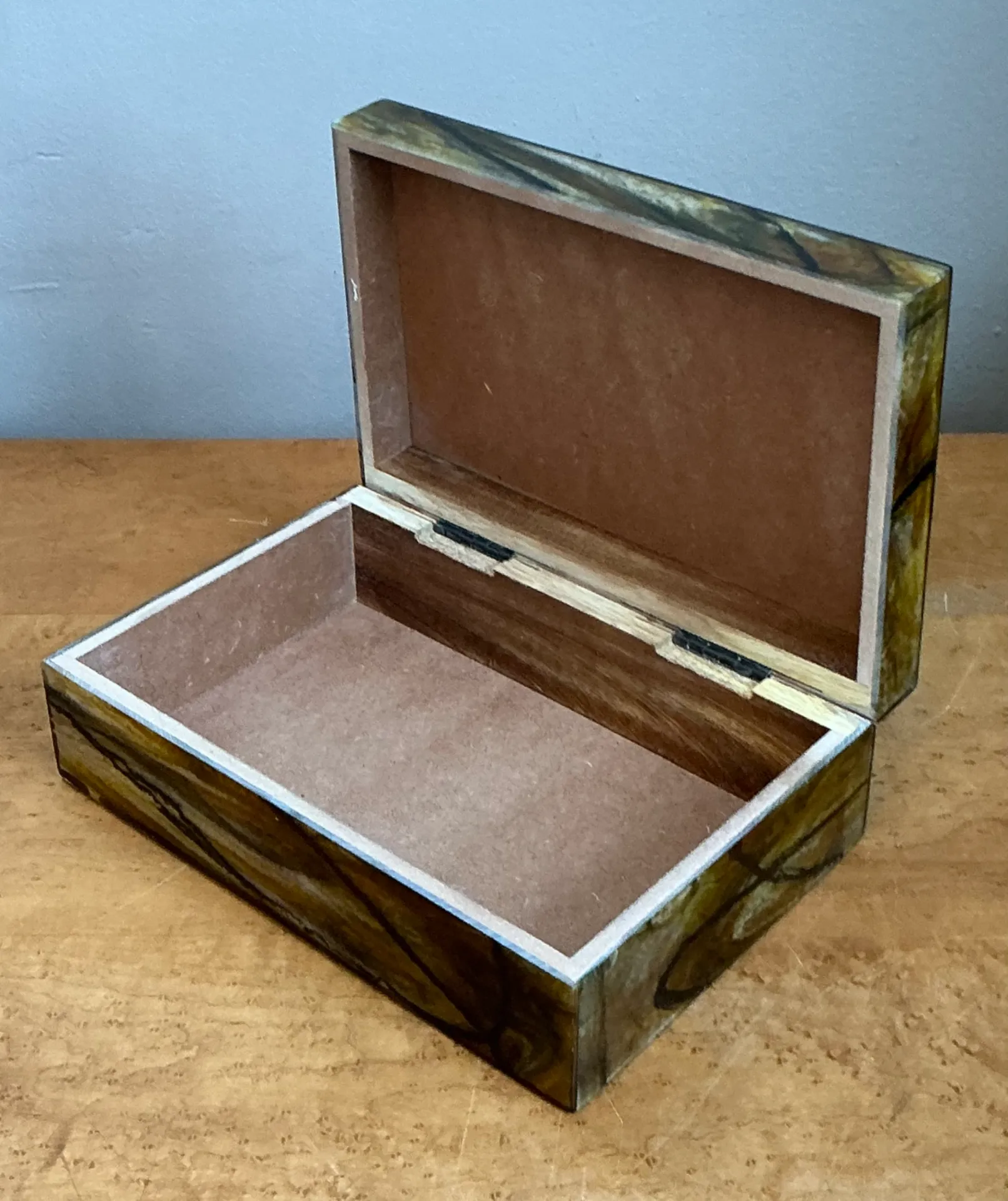 Vintage Abstract Resin Box — additional photo 6