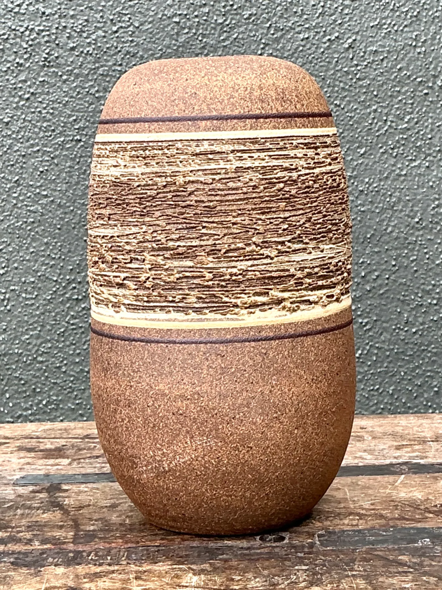 Vintage Textured Studio Pottery Vase — additional photo 7