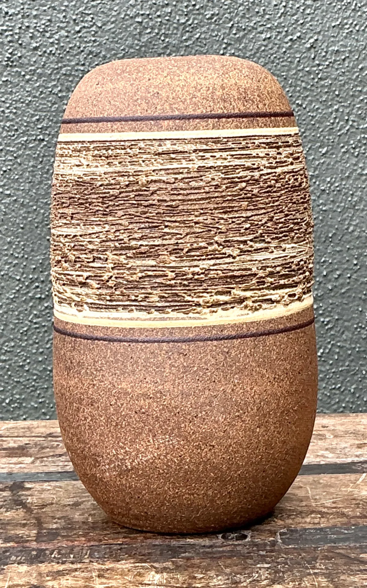 Vintage Textured Studio Pottery Vase — additional photo 7