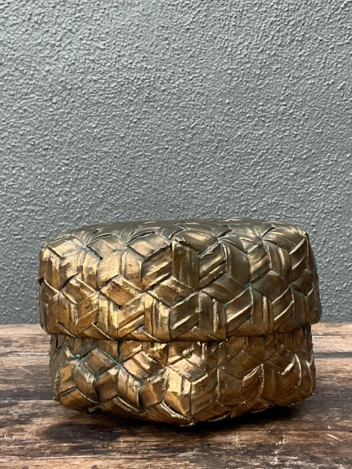 Vintage Gilded Rattan Decorative Hexagon Box — additional photo 2
