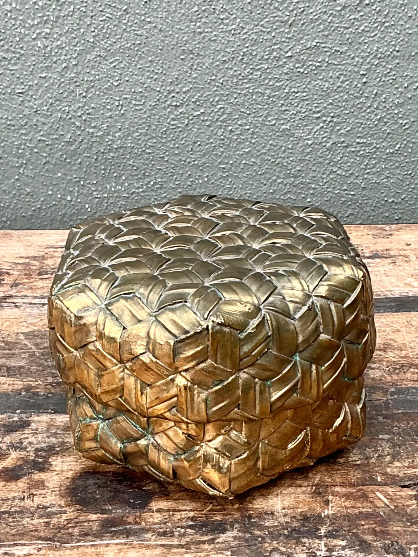 Vintage Gilded Rattan Decorative Hexagon Box — additional photo 1
