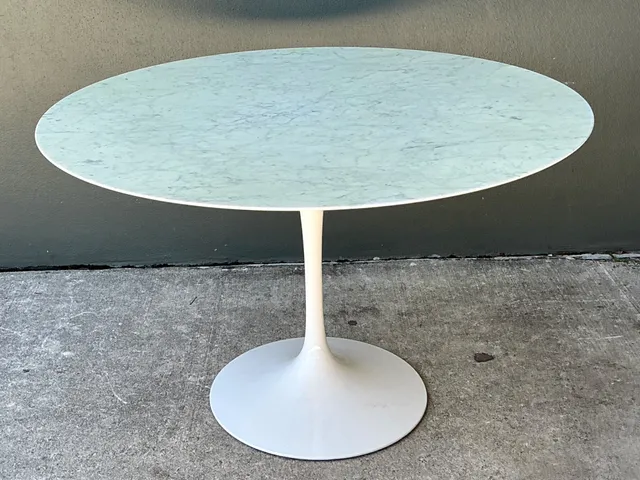 Eero Saarinen for Knoll Marble Top Tulip Table — additional photo 2