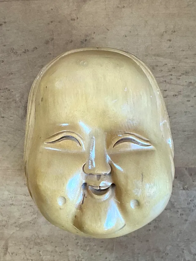 Vintage Carved Wood Smiling Face Box — additional photo 2