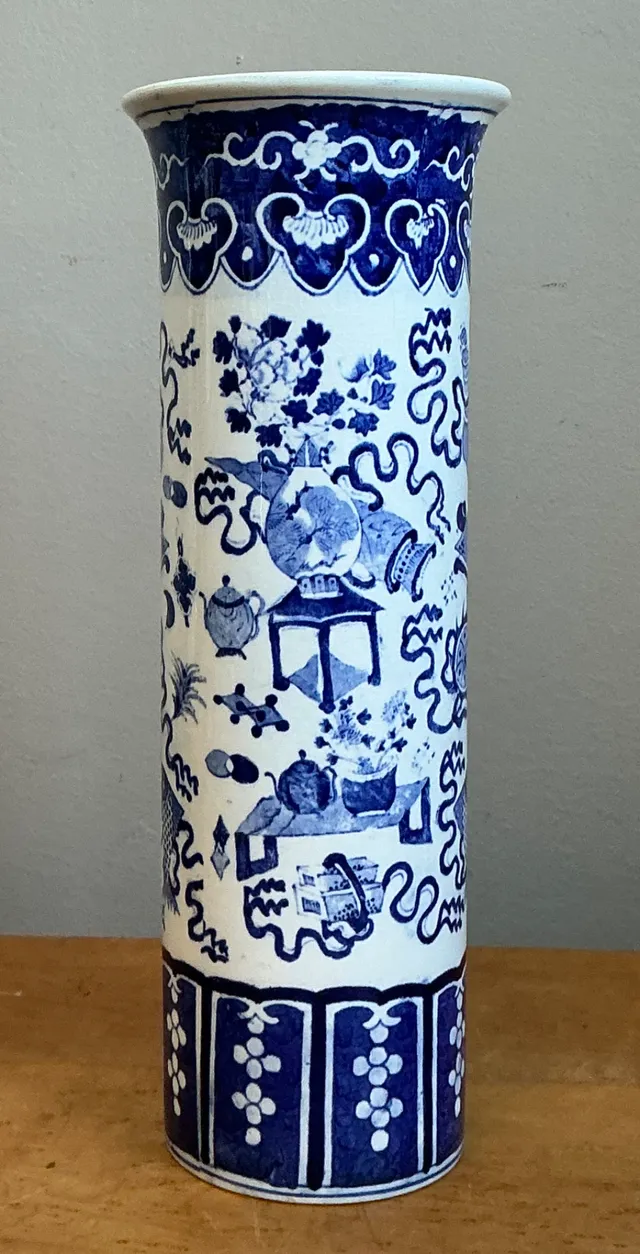 Vintage Chinese Blue and White Ceramic Vase — additional photo 8