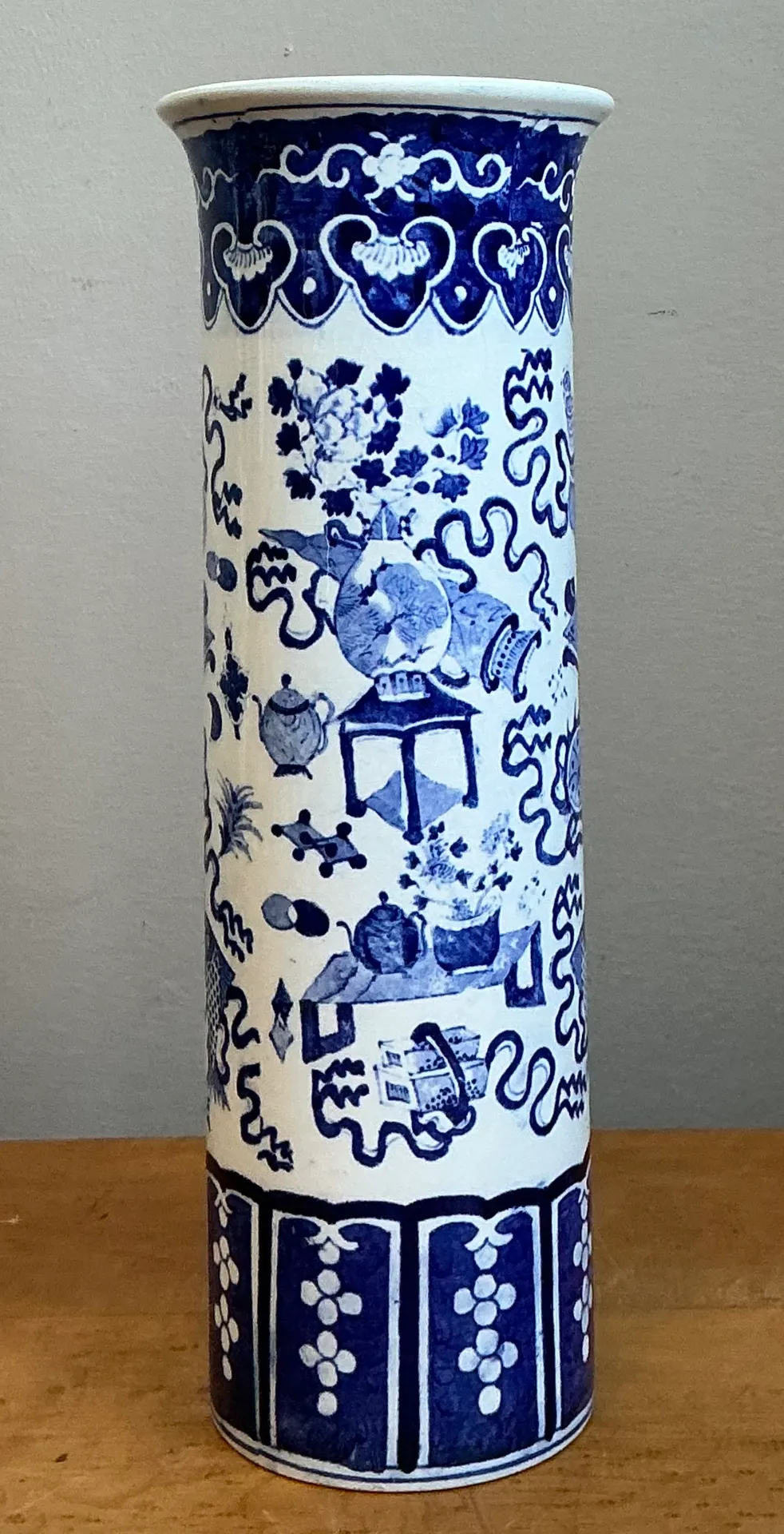 Vintage Chinese Blue and White Ceramic Vase — additional photo 4