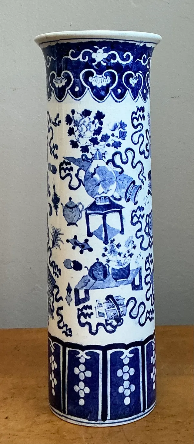 Vintage Chinese Blue and White Ceramic Vase — additional photo 6