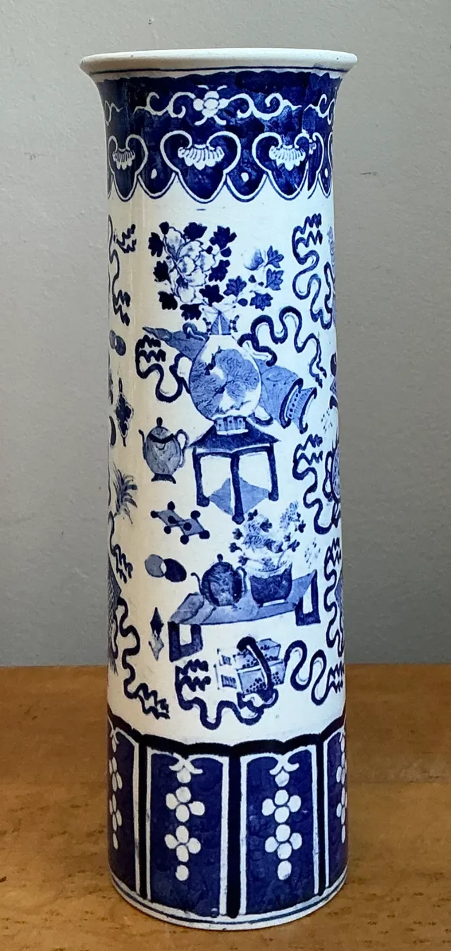 Vintage Chinese Blue and White Ceramic Vase — additional photo 5