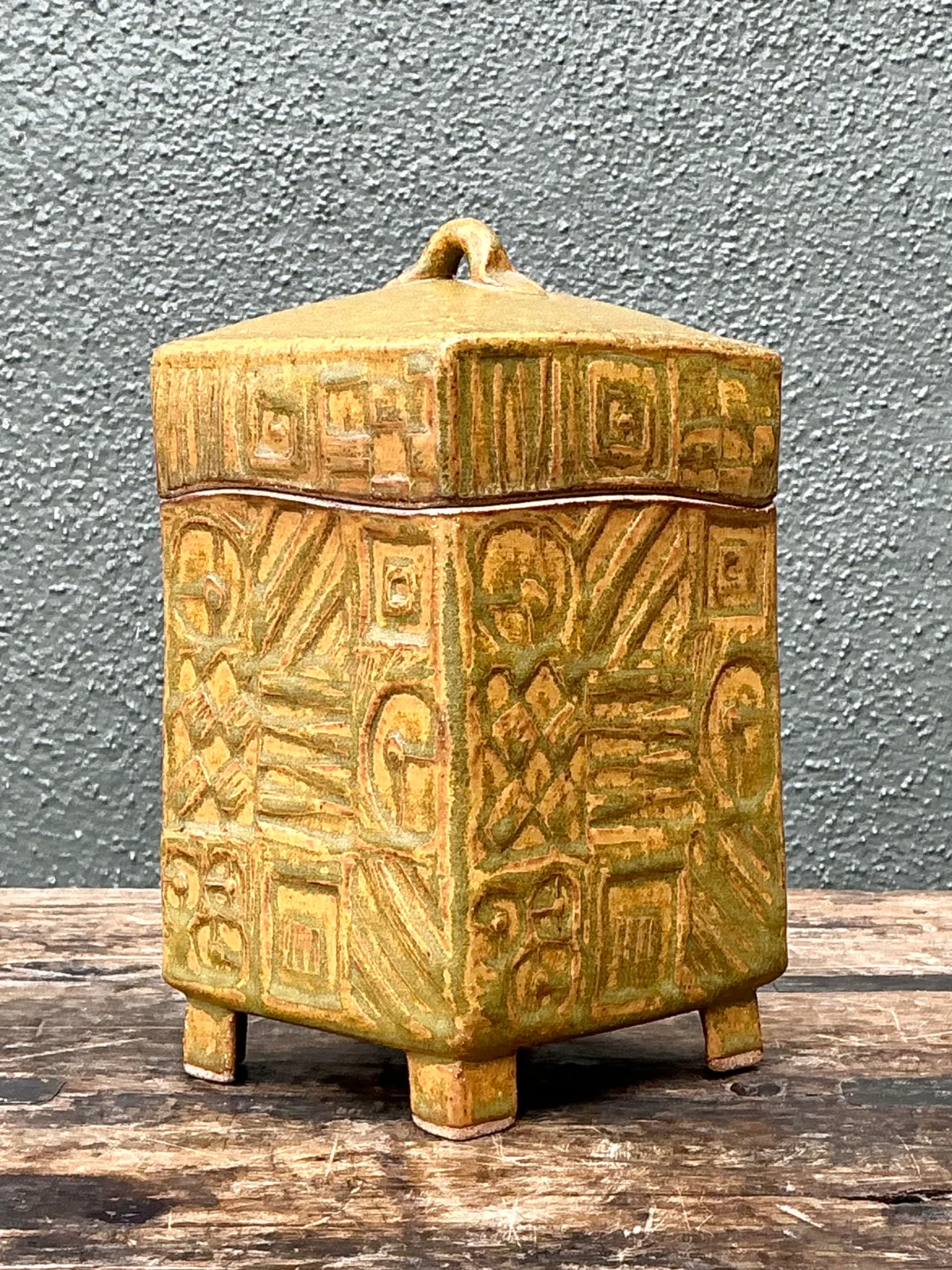 Vintage Textured Ceramic Lidded Box — additional photo 4
