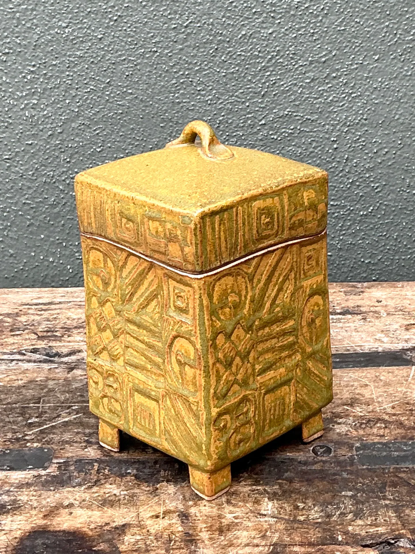 Vintage Textured Ceramic Lidded Box — additional photo 7