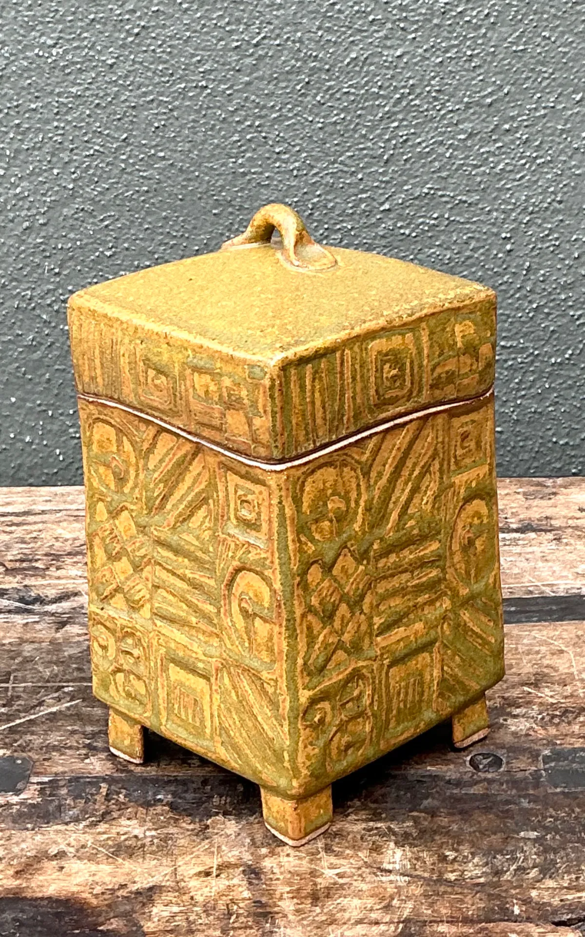 Vintage Textured Ceramic Lidded Box — additional photo 7