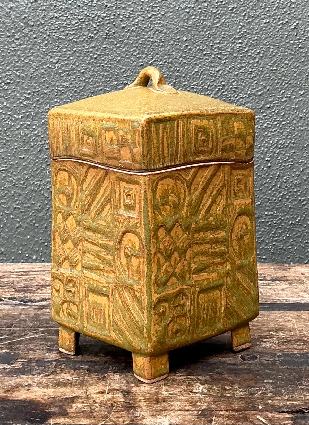 Vintage Textured Ceramic Lidded Box — additional photo 5
