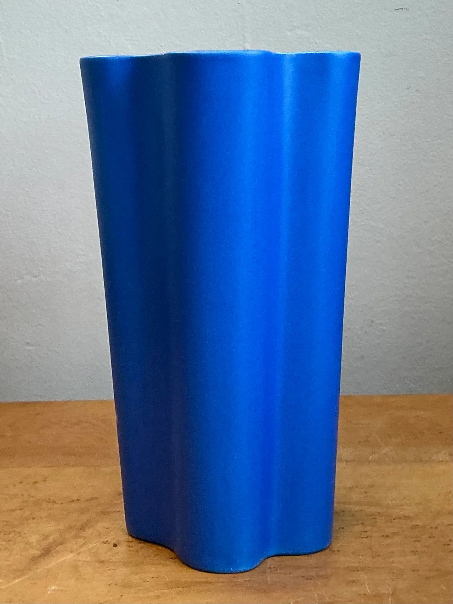 Vintage Blue Fluted Ceramic Vase — additional photo 8