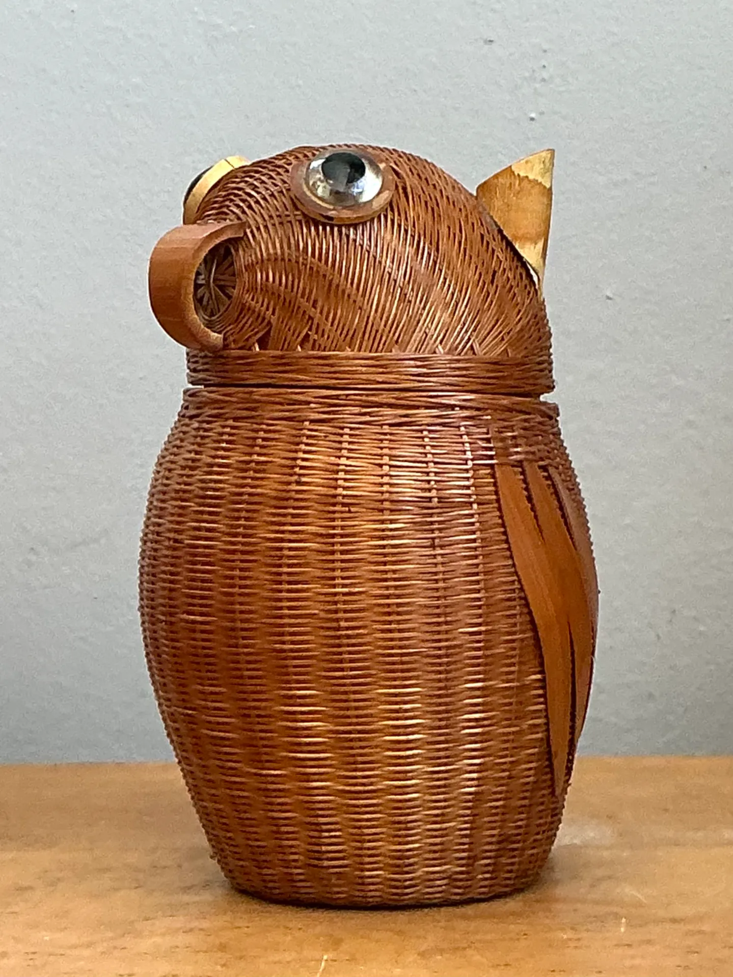 Vintage Shanghai Weave Rattan Owl Basket — additional photo 2