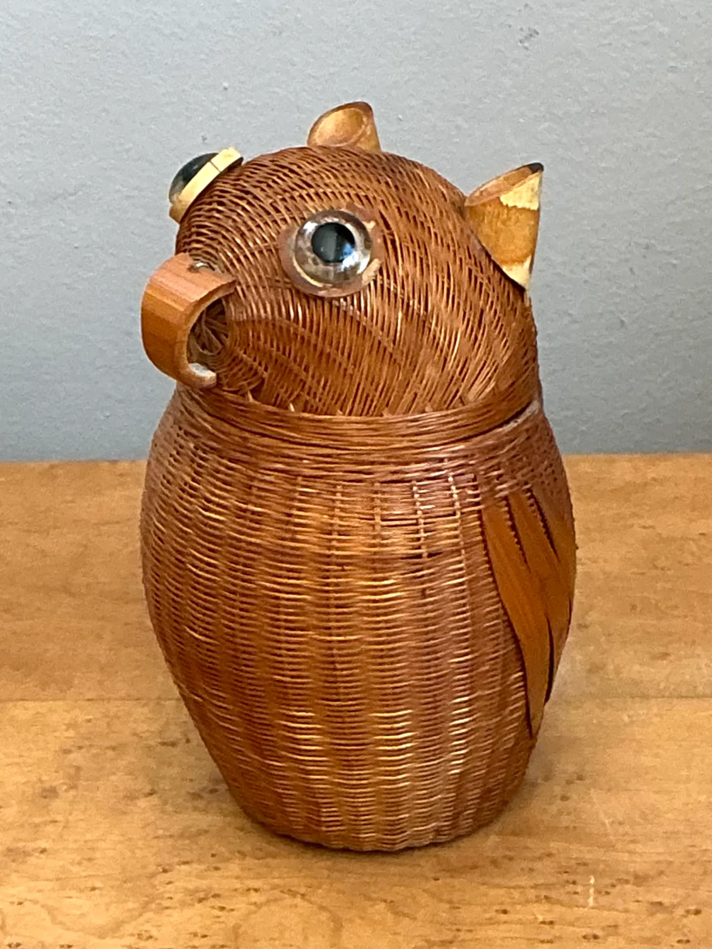 Vintage Shanghai Weave Rattan Owl Basket — additional photo 4