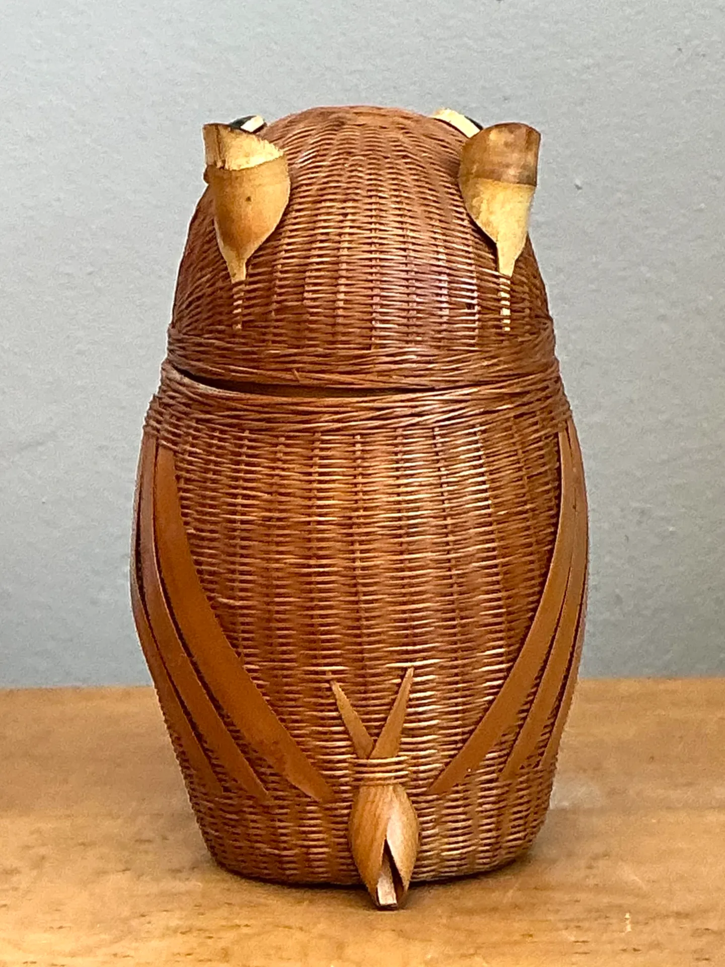 Vintage Shanghai Weave Rattan Owl Basket — additional photo 3
