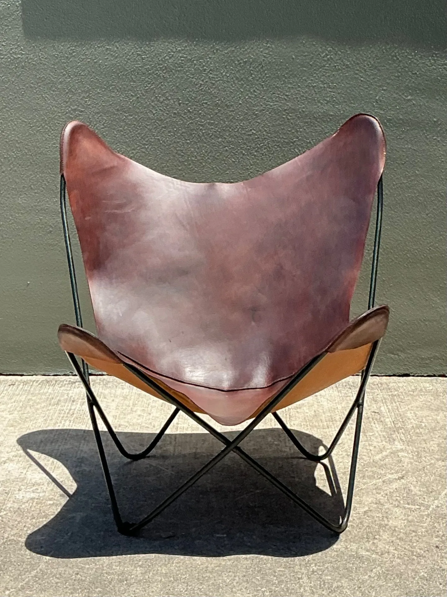 Vintage Leather and Metal Butterfly Chair — additional photo 7