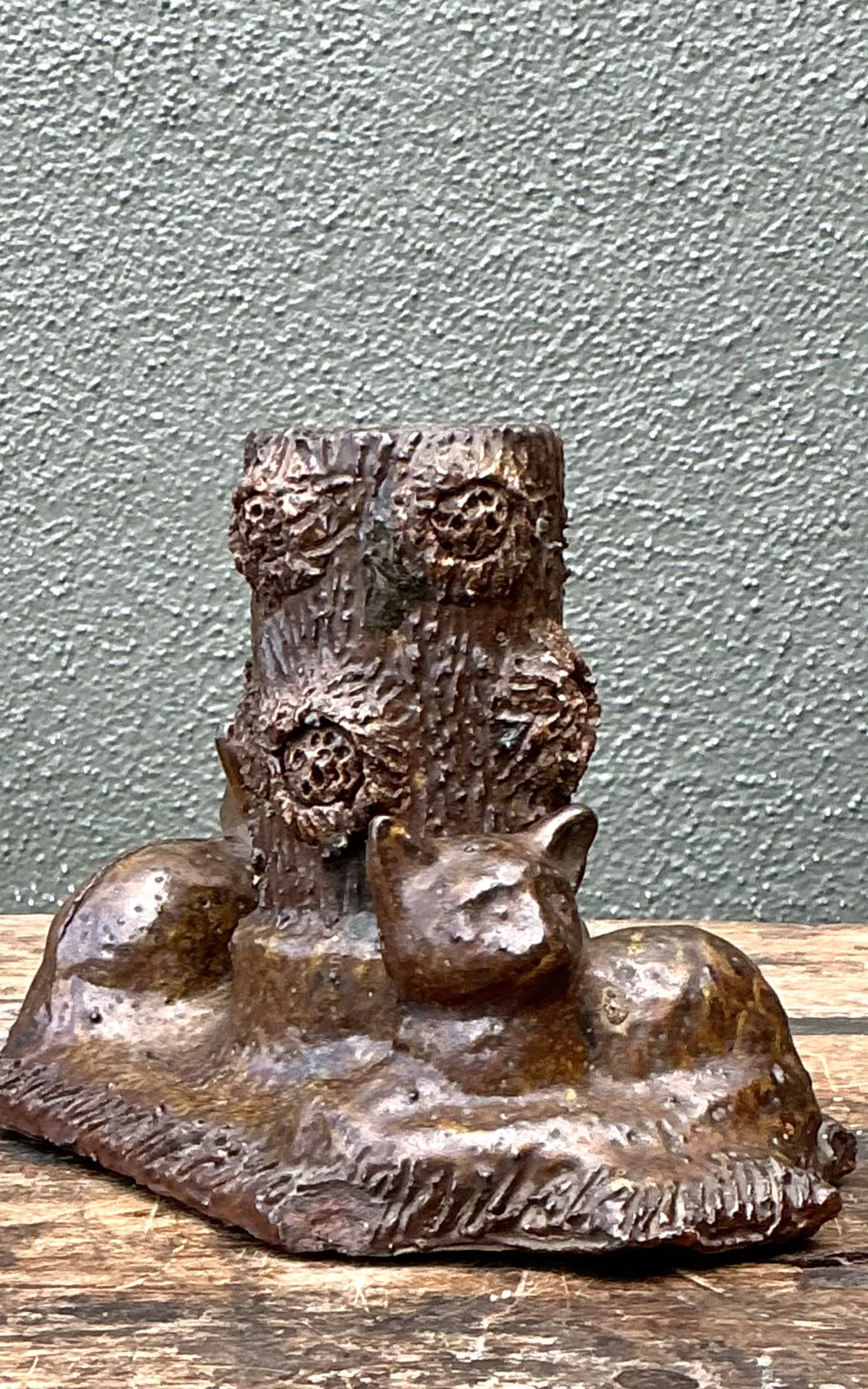 Vintage Ceramic Cat and Tree Stump Vase — additional photo 5