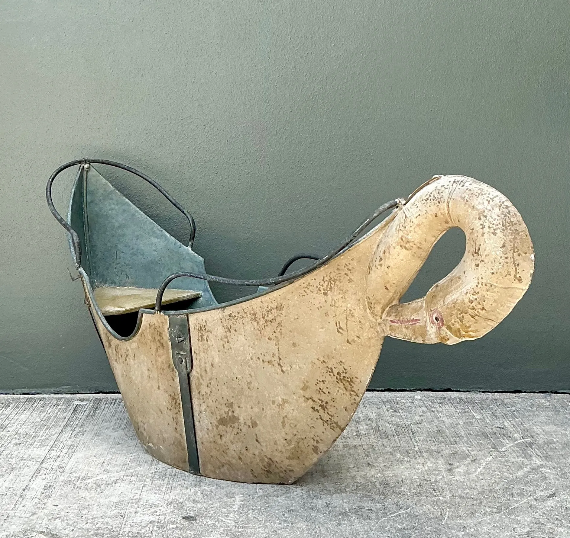 Vintage Distressed Metal Carousel Swan — additional photo 7