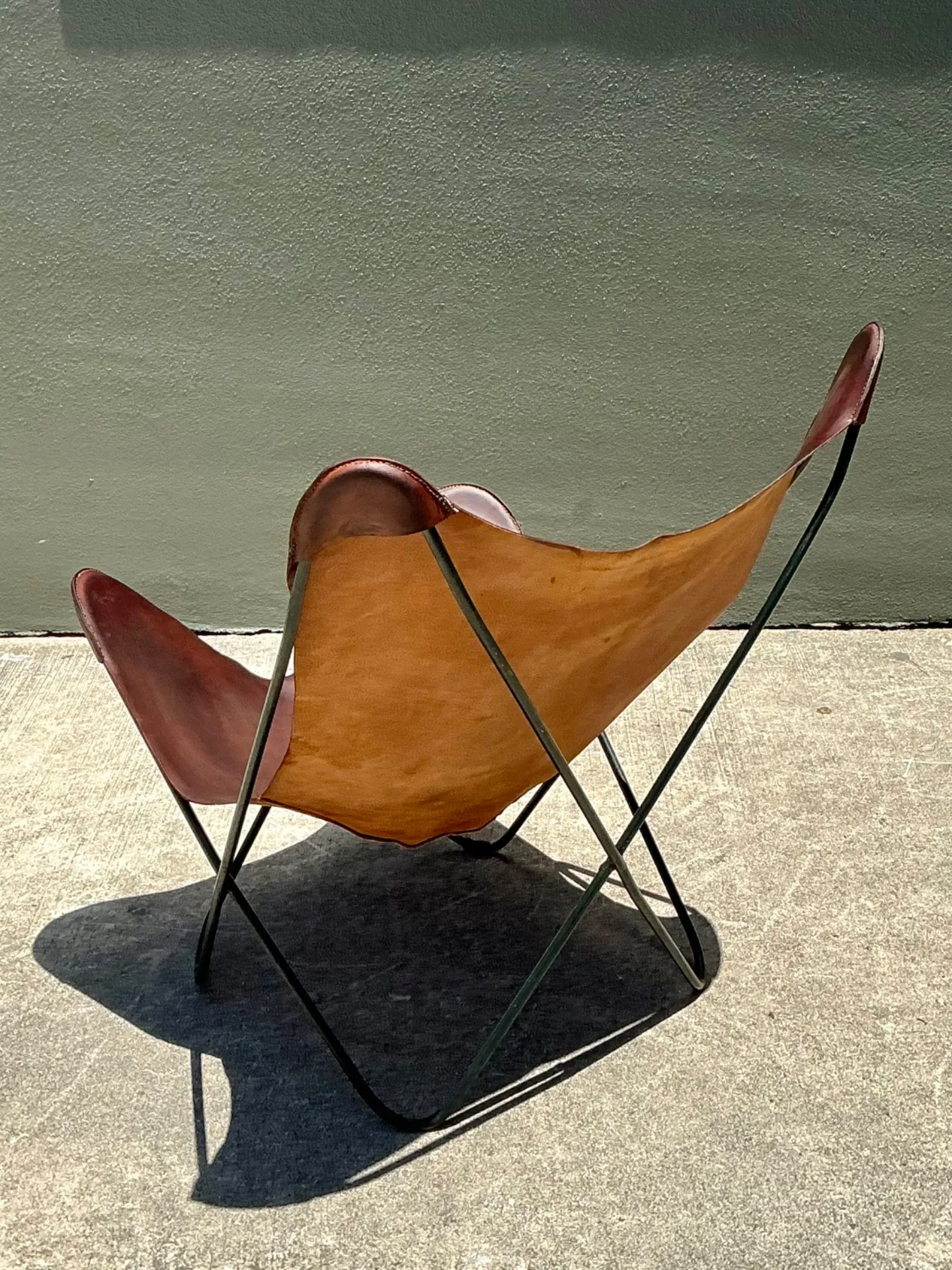 Vintage Leather and Metal Butterfly Chair — additional photo 5