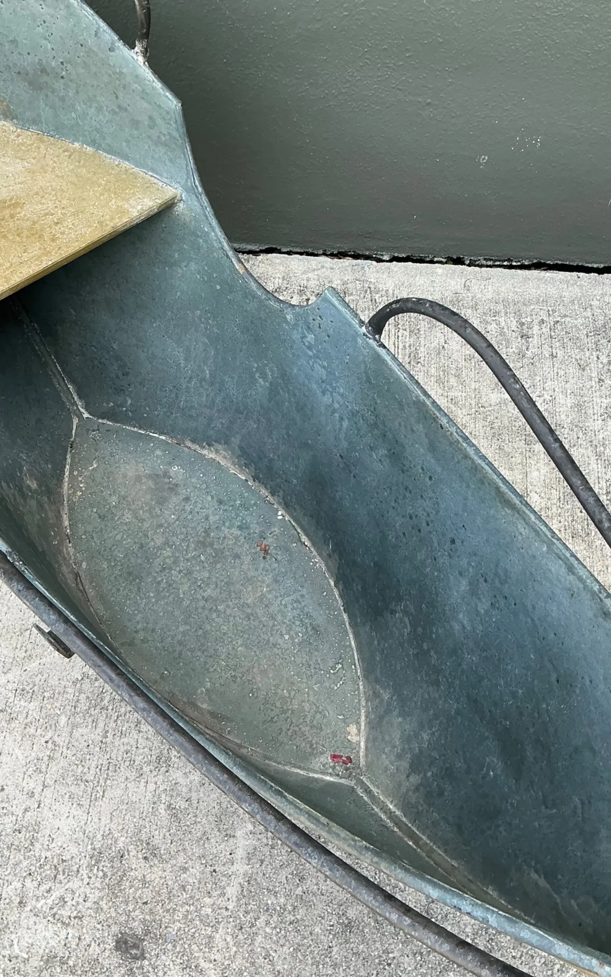 Vintage Distressed Metal Carousel Swan — additional photo 3