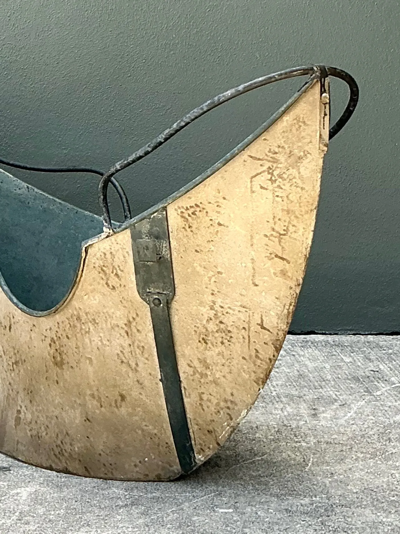 Vintage Distressed Metal Carousel Swan — additional photo 4