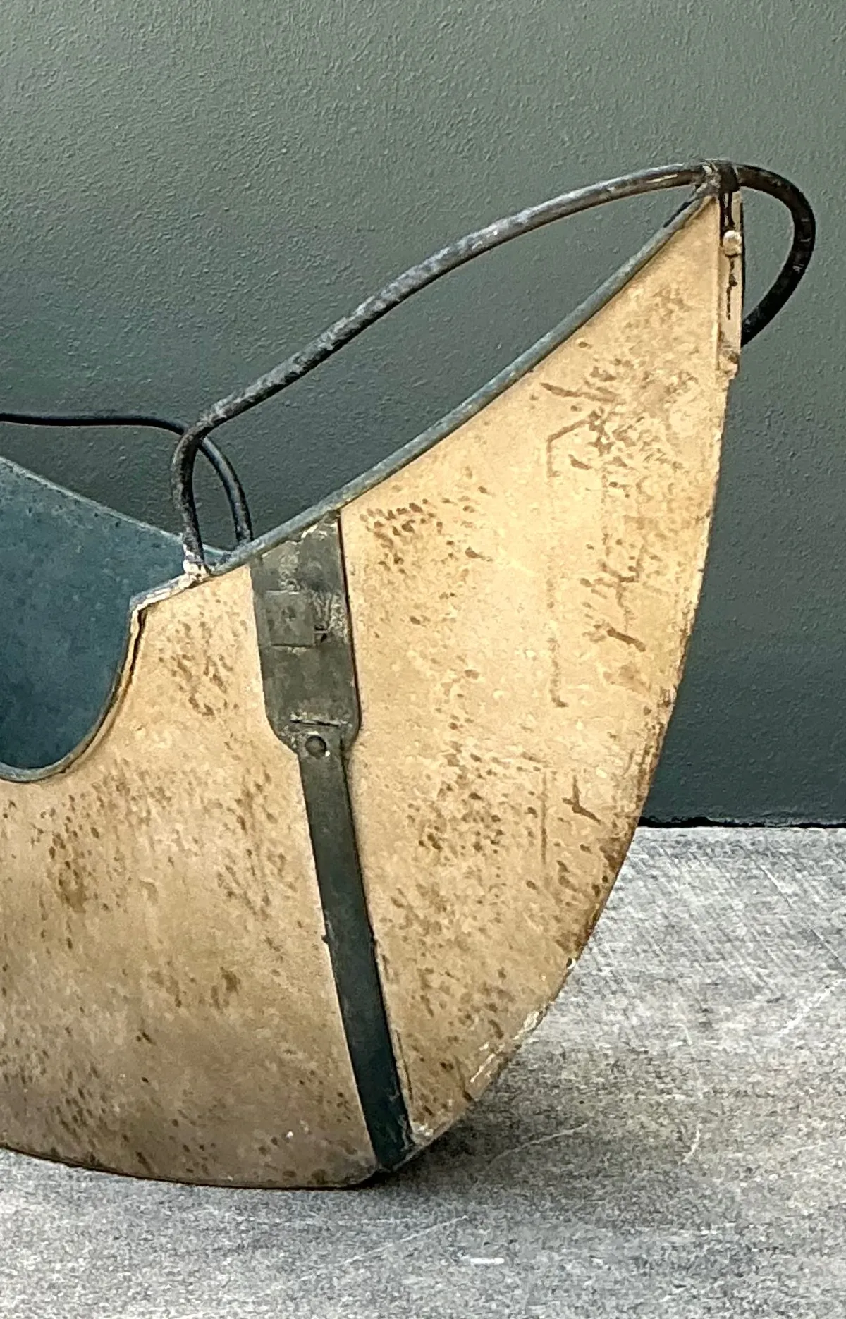 Vintage Distressed Metal Carousel Swan — additional photo 4