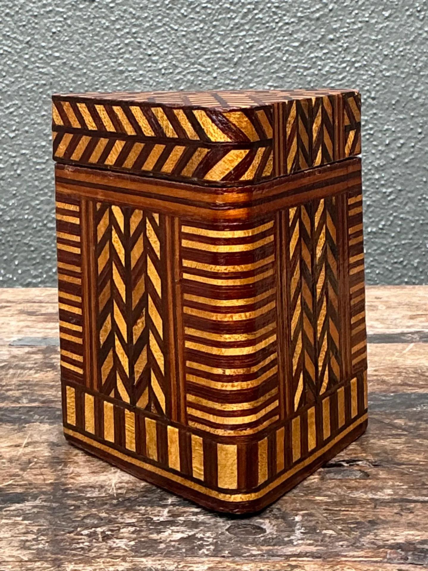 Vintage Geometric Inlaid Wood Box — additional photo 4