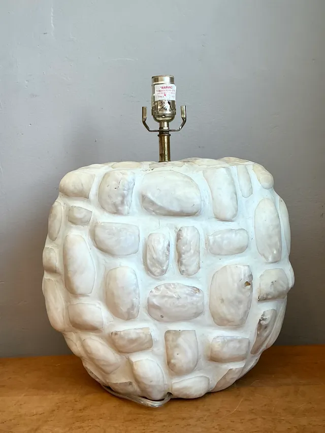 Vintage Textured Shell Table Lamp — additional photo 3