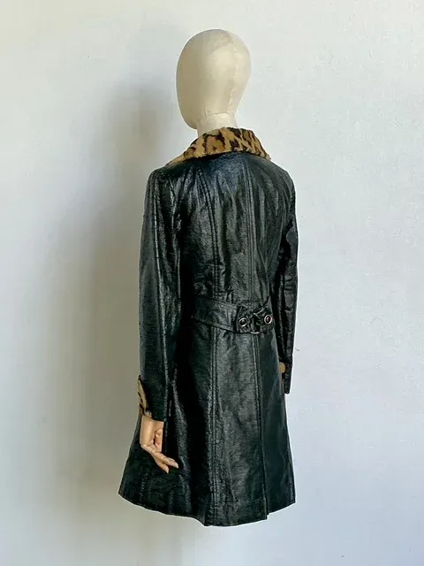 Vintage Luisant Lacquered Patent Jacket with Faux Fur — additional photo 3