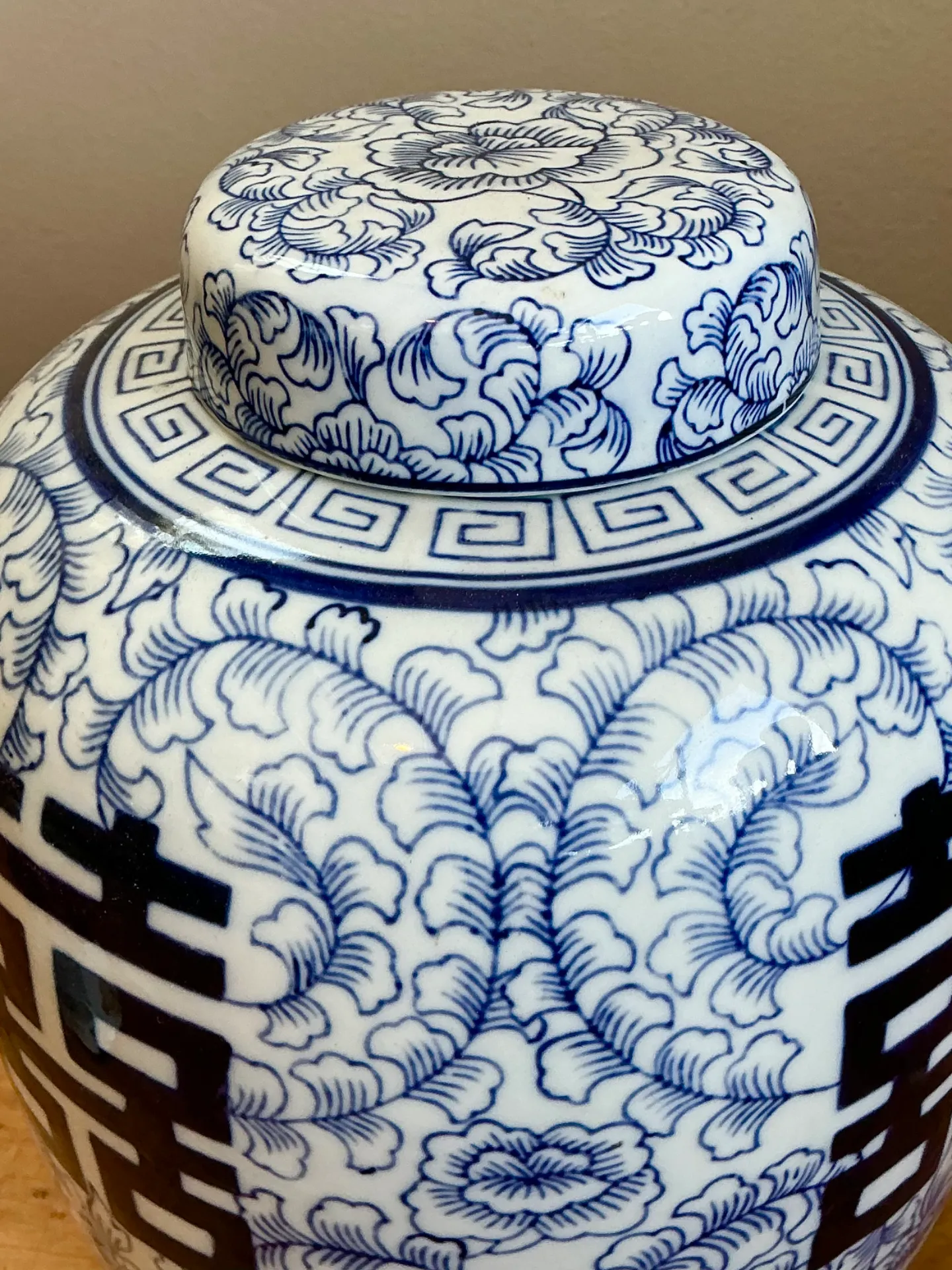 Vintage Double Happiness Blue and White Ceramic Jar — additional photo 3