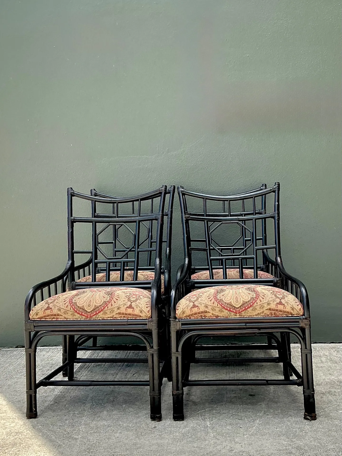 Vintage Palecek Medallion Back Rattan Chairs - Set Of 4 — additional photo 5