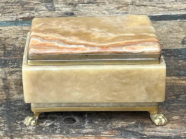 Vintage Onyx and Brass Footed Box — additional photo 7