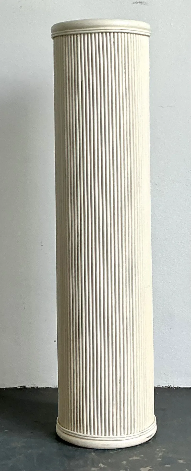 Vintage White Painted Rattan Pedestal — additional photo 6