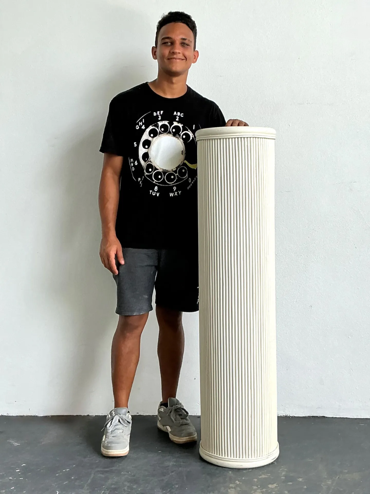 Vintage White Painted Rattan Pedestal — additional photo 1