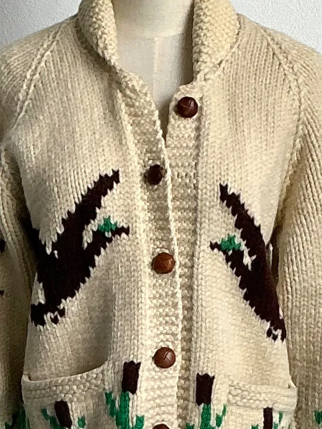 Vintage Hand-Knitted Wool Cardigan — additional photo 6