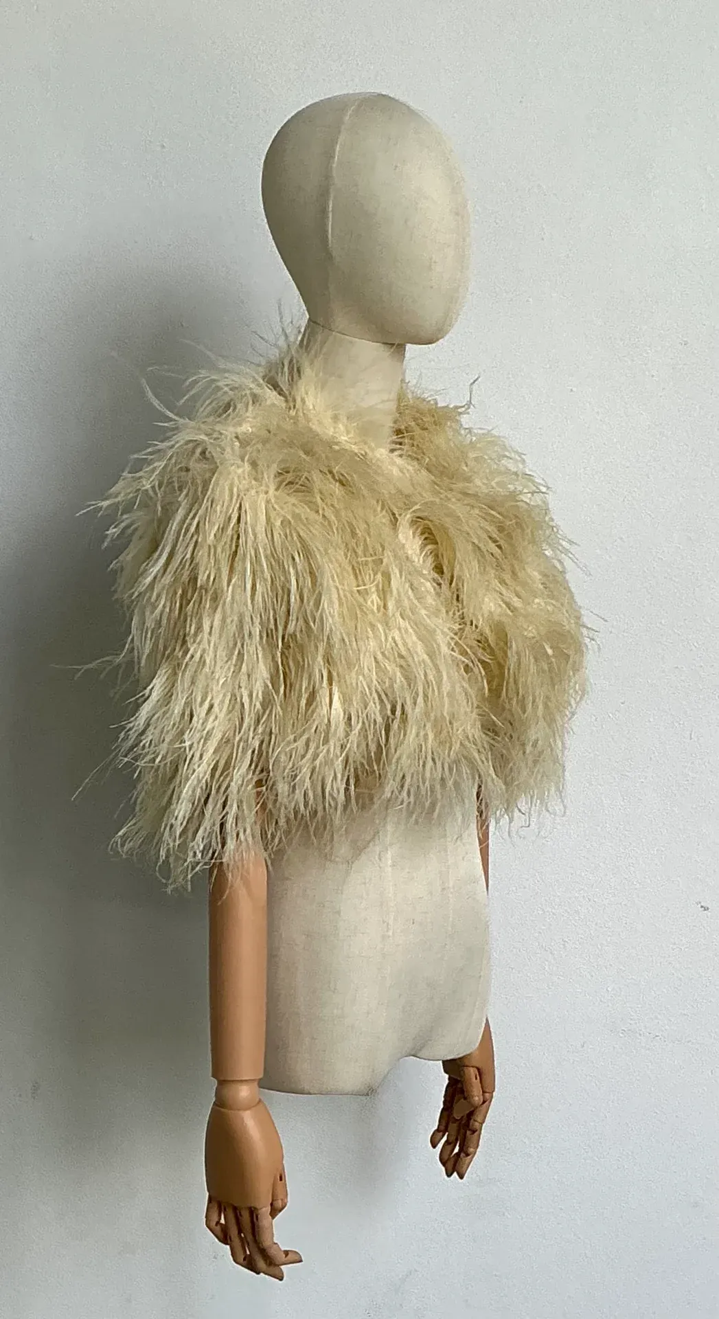 Vintage Ostrich Feather Peignor — additional photo 4