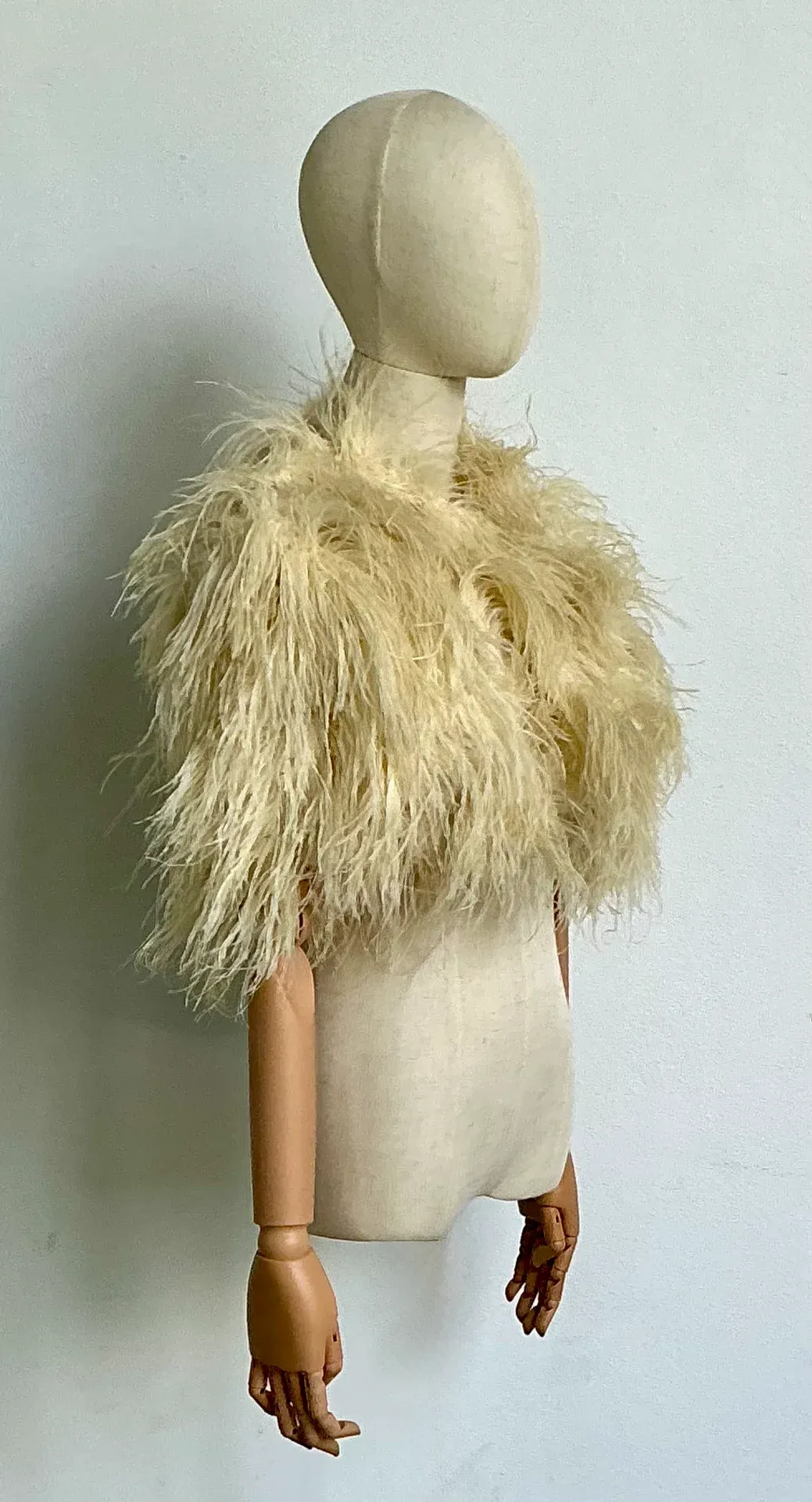 Vintage Ostrich Feather Peignor — additional photo 5