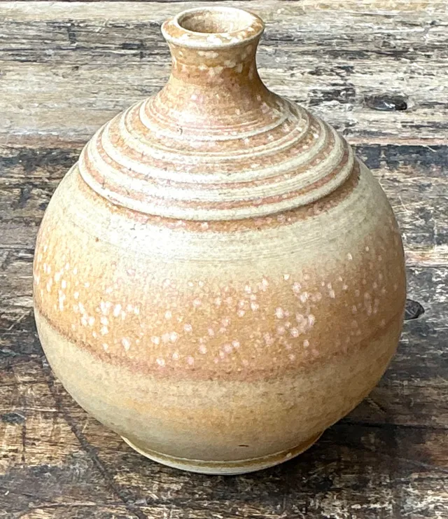 Vintage Studio Pottery Vase - Cream, 3.25W x 4H — additional photo 8