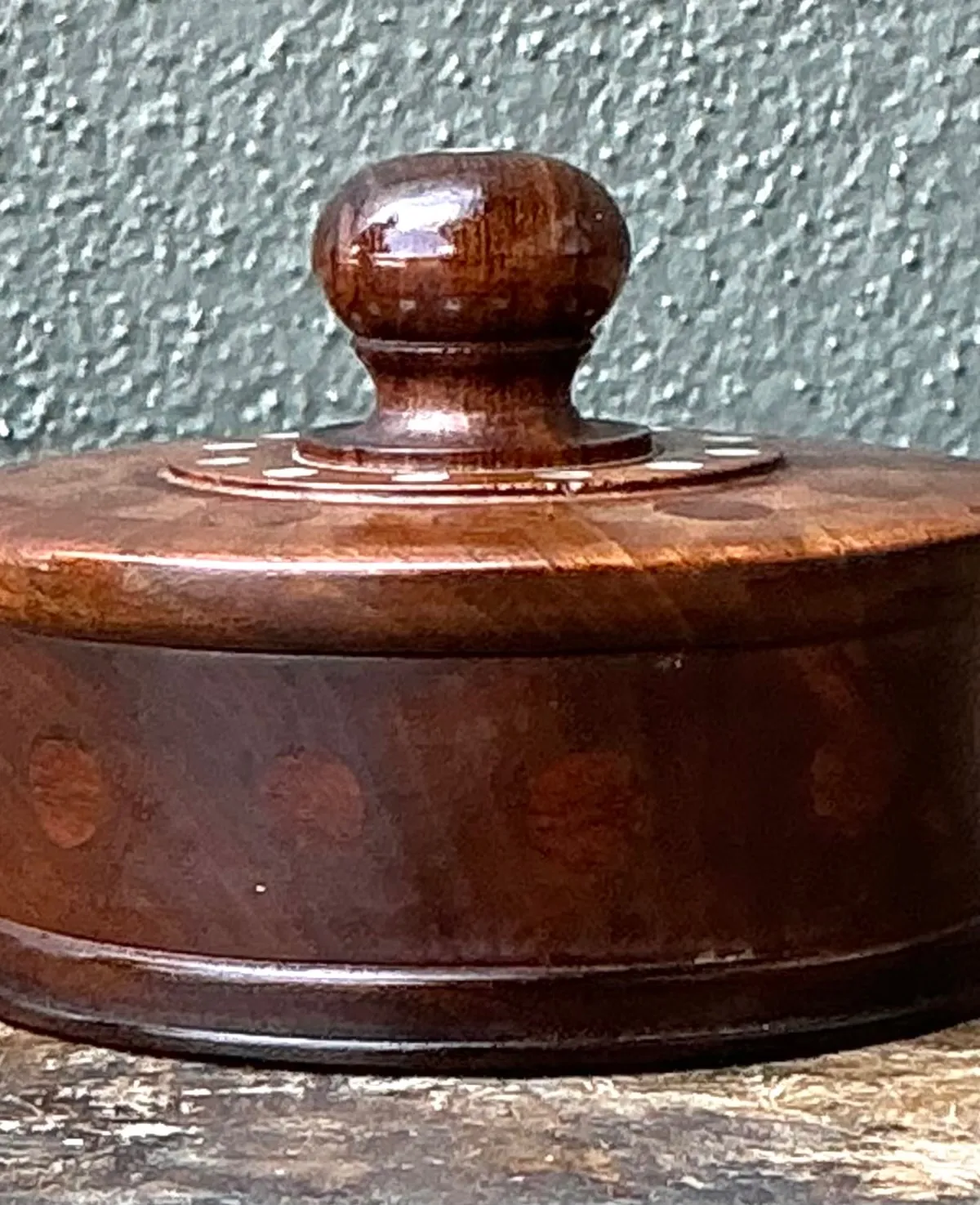 Vintage Round Wood Inlay Trinket Box — additional photo 5
