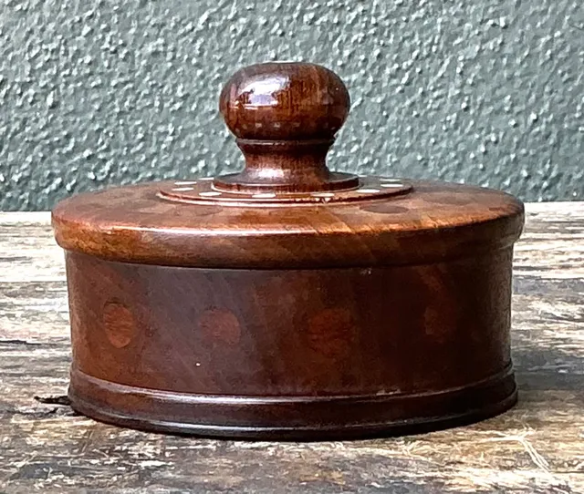 Vintage Round Wood Inlay Trinket Box — additional photo 5