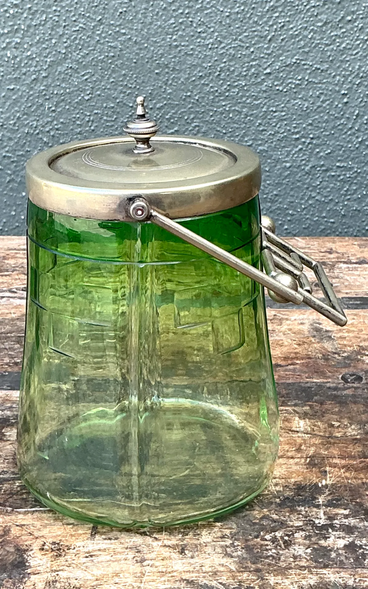 Vintage Green Glass and Metal Ice Bucket — additional photo 2