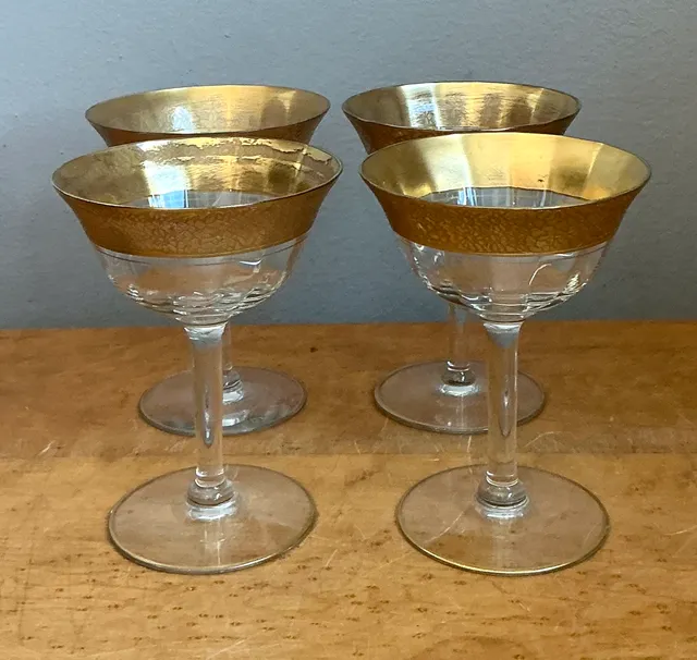 Vintage Gold Plated Rim Coupe Glasses - Set of 4 — additional photo 6